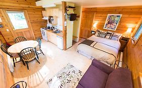 Across The Creek Cabins